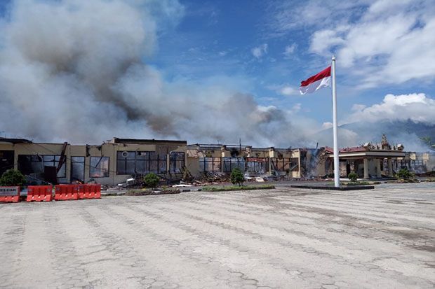 Mapolres Lampung Selatan Ludes Terbakar, Kerugian Miliaran Rupiah