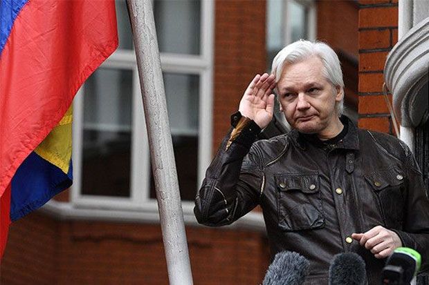 Julian Assange Dihukum Penjara 50 Pekan