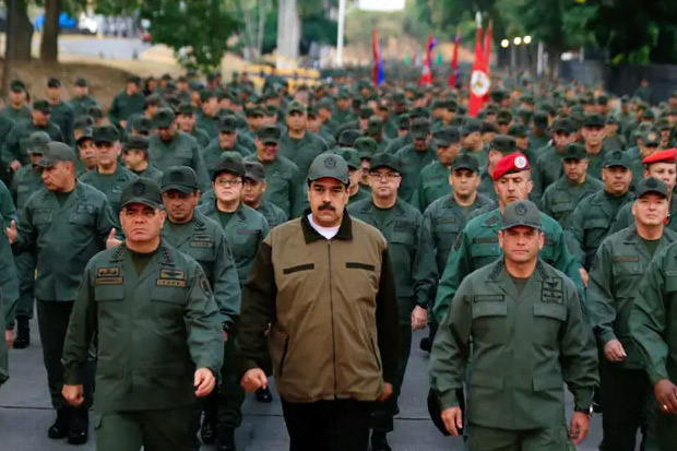 Muncul Bersama Pemimpin Militer, Maduro Kecam Komplotan Kudeta