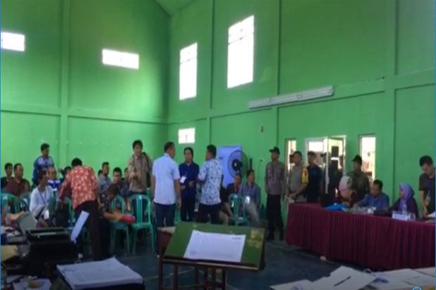 Pleno Diskorsing, Ketua PPK Lempar Mikrofon ke Ketua KPU Musi Rawas