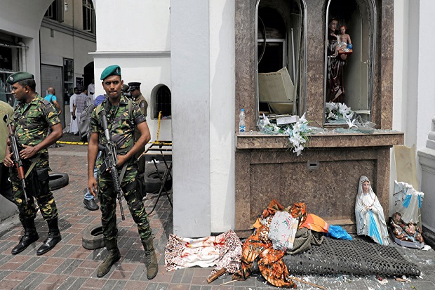 Sri Lanka: Puluhan Pelaku Bom Minggu Paskah Masih Buron