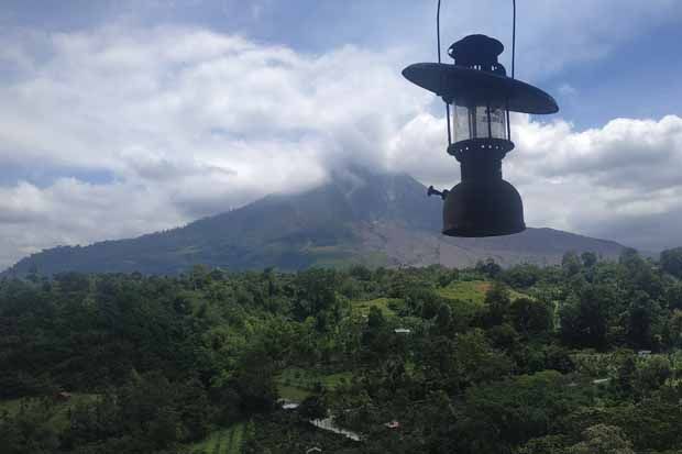 Gunung Sinabung Kembali Erupsi, Tinggi Kolom Capai 2 Km