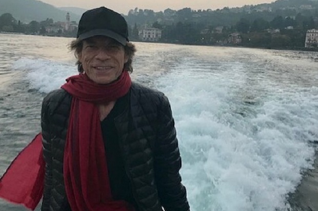 Mick Jagger Pulih Usai Operasi Katup Jantung