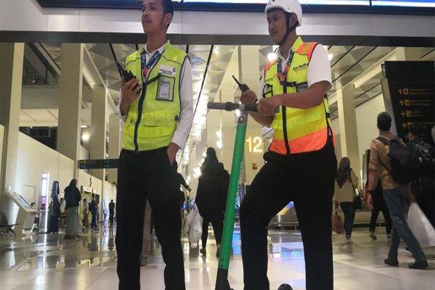 Skuter Listrik Grab Wheels Siap Meluncur di Terminal 3 Bandara Soetta