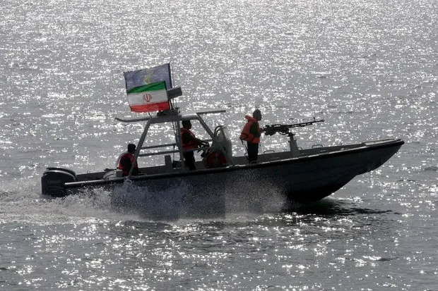 Foto Intelijen AS Tunjukkan Kapal Iran Dipasangi Rudal Jelajah