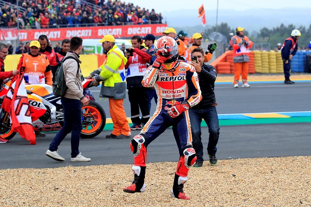 Penyelamatan Mustahil Marquez di Prancis Bikin Penikmat MotoGP Melongo