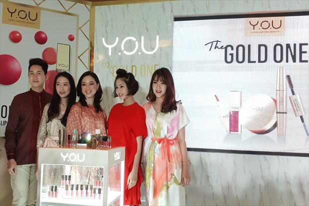 Brand Kosmetik Y.O.U Rilis Koleksi Terbaru The Gold One