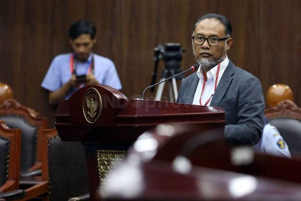 Pimpin Tim Hukum Prabowo, BW Akan Bongkar Korupsi Politik Pilpres 2019