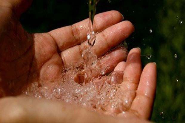 Mukjizat Rasulullah Mengeluarkan Air dari Jemarinya