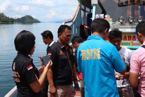 ABK Kapal Penyeberangan Danau Toba Lakukan Tes Narkoba
