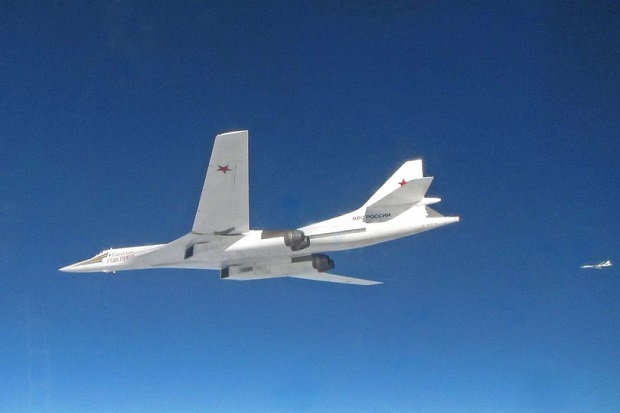 Pakai Kotak Teh, Agen MI6 Inggris Selundupkan Rahasia Tu-160 Rusia