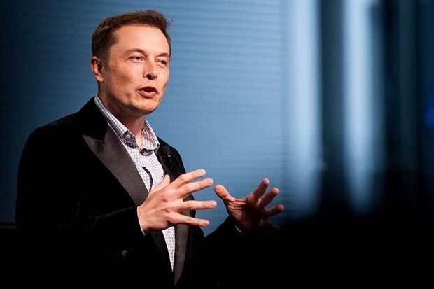 Digaji Rp33,11 Triliun, Elon Musk CEO Terkaya di Dunia
