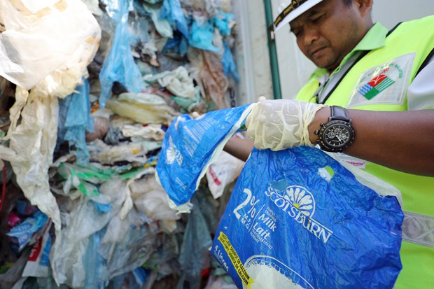 Malaysia Akan Kirim Kembali Sampah Plastik ke Negara Asing