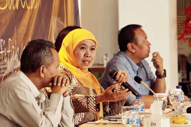 Khofifah Ajak Warga Jatim Salat Ghaib untuk Ani Yudhoyono