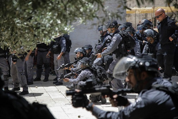 Pasukan Israel Serbu dan Usir Jamaah Muslim dari Kompleks Masjid al-Aqsa