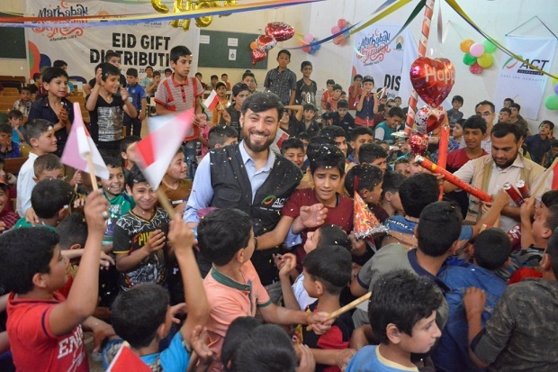 Gempita Kebahagiaan Idul Fitri dari Rumah Yatim Suriah
