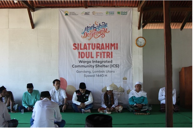 ACT Berbagi Ratusan Paket Lebaran untuk Penyintas Gempa Lombok