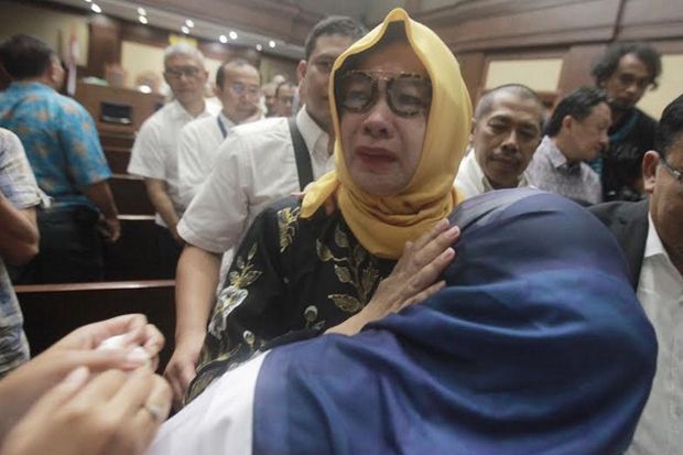 Divonis 8 Tahun Bui, Karen Agustiawan: Allahu Akbar, Saya Banding