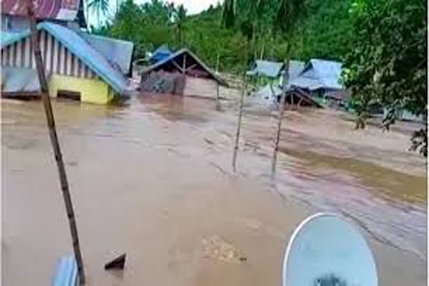 Banjir Makin Meluas, Ratusan Rumah Warga Terendam