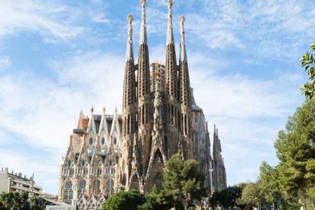 Sagrada Familia Dapat Izin Pembangunan Setelah 137 Tahun