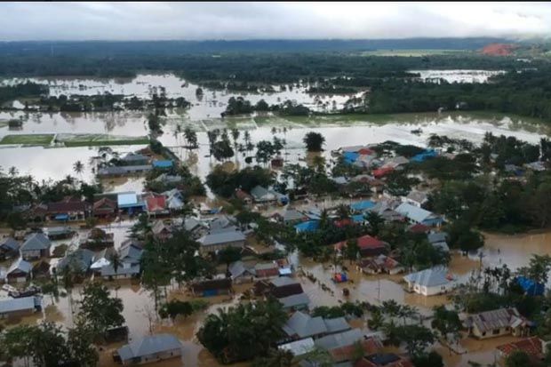 Belum Ada Bantuan Logistik, Korban Banjir Nilai Pemerintah Pusat Tak Peduli Bencana