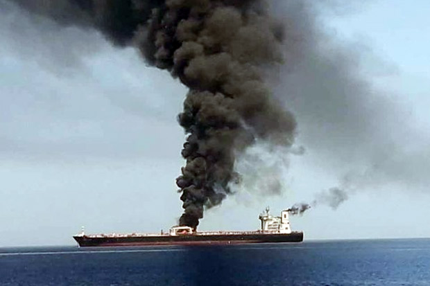 Serangan Tanker di Teluk Oman: Kapten Kapal Teriak Serangan Torpedo