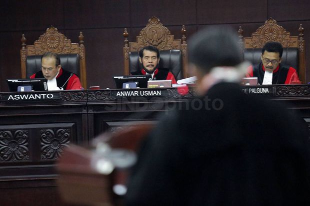 Dianggap Berbelit-belit, Saksi Prabowo-Sandi Ditegur