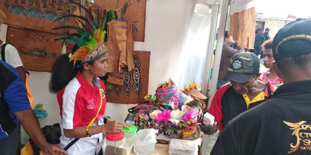 Eksis di Festival Crossborder Skouw, GenPI Papua Angkat Pesona Desa Tablasupa