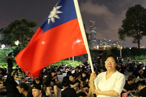 Ribuan Warga Hong Kong Mengungsi ke Taiwan