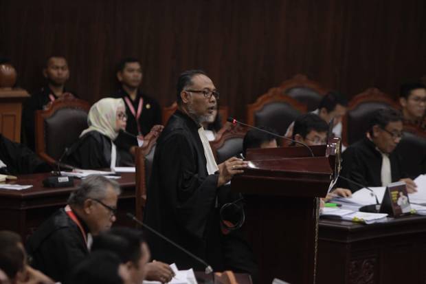 Hakim MK Dinilai Berat Kabulkan Petitum Permohonan Prabowo-Sandi