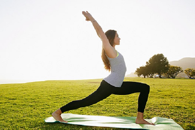 Yoga Bisa Bikin Kulit Bersinar dan Sehat