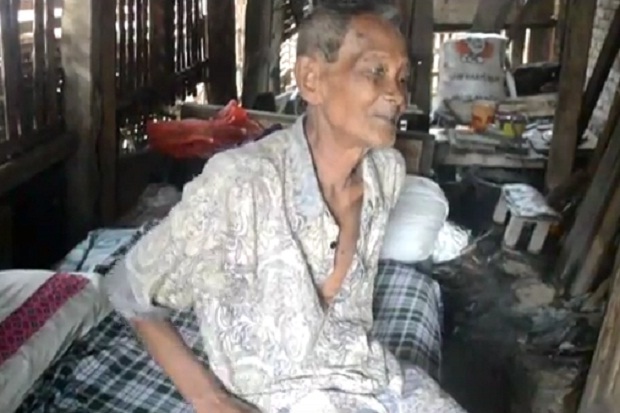 Kakek Laswin 10 Tahun Tinggal di Bekas Kandang Kambing
