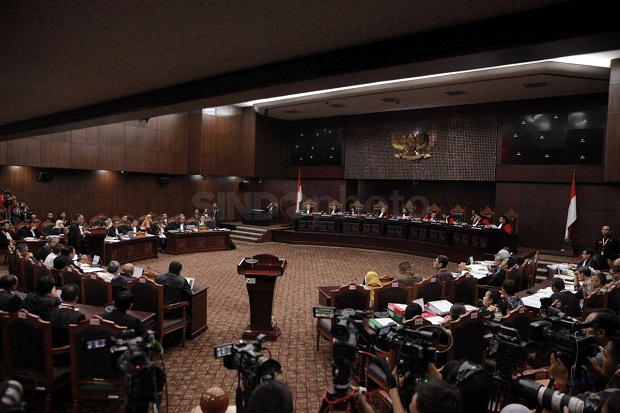 MK Mentahkan Hasil Penghitungan Suara Versi Prabowo-Sandiaga