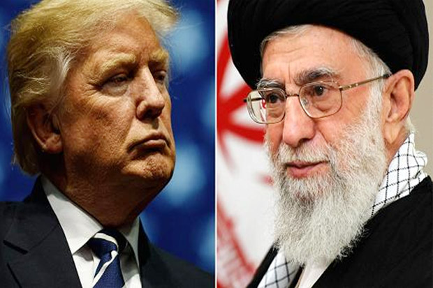 Khamenei Cemooh Tawaran Negosiasi Trump