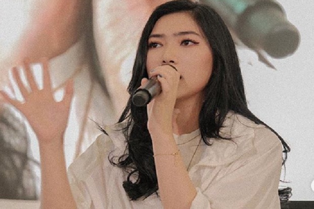 Isyana Sarasvati Gantikan Anggun di The Voice Indonesia