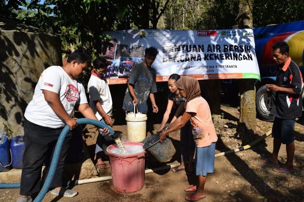 Atasi Kekeringan, ACT Distribusikan Lebih dari 50.000 Liter Air ke Gunungkidul dan Lombok