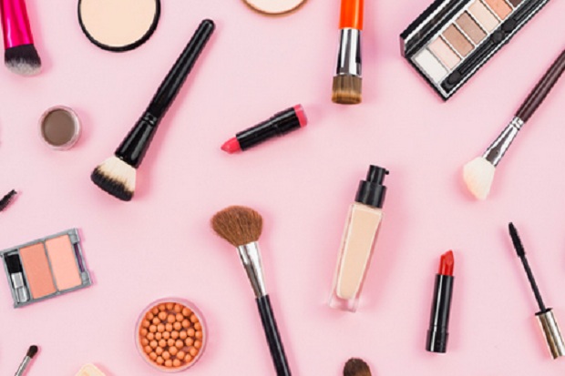 Tips Mudah Mengolah Sampah Kosmetik