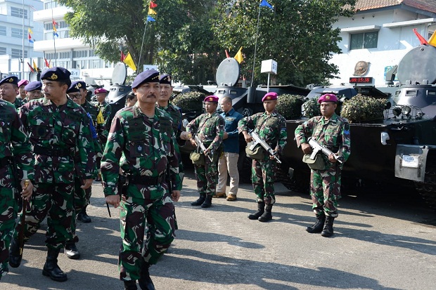 TNI AL Gelar Puluhan Kapal Perang Canggih di Surabaya