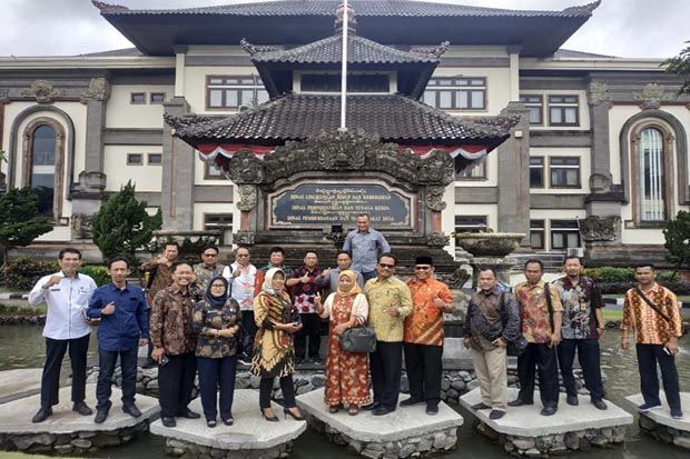 Belajar Pengelolaan BUMDes, Anggota DPRD Kobar dan Dispenda Kunker ke Badung Bali
