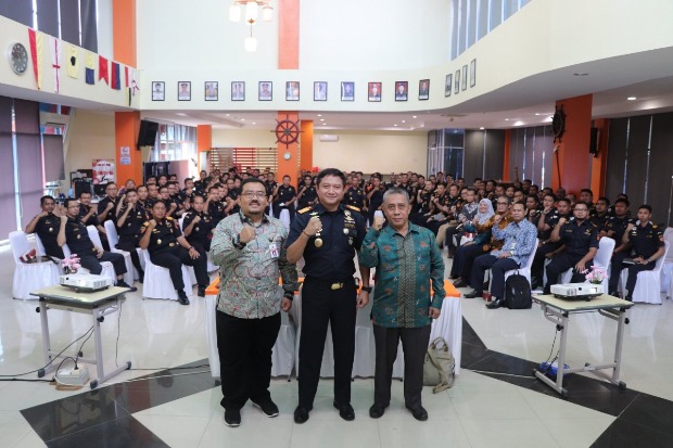 PSO Bea Cukai Tanjung Balai Karimun Gelar Ceramah Pencegahan Korupsi