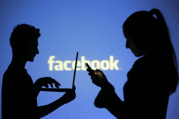 Mengidentifikasi Penyakit lewat Penggunaan Bahasa Postingan di Facebook