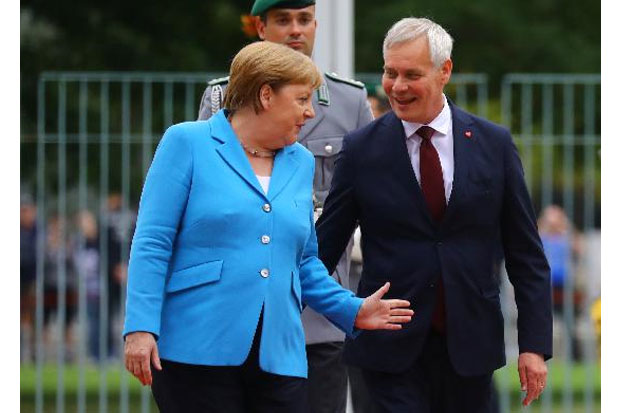 Angela Merkel Kembali Terlihat Gemetar