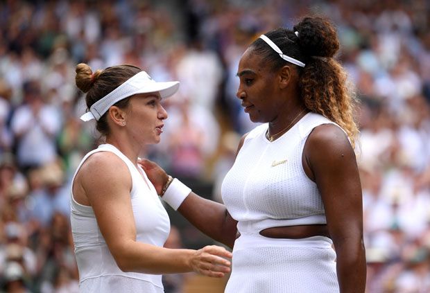 Serena Williams Angkat Topi atas Penampilan Simona Halep di Final
