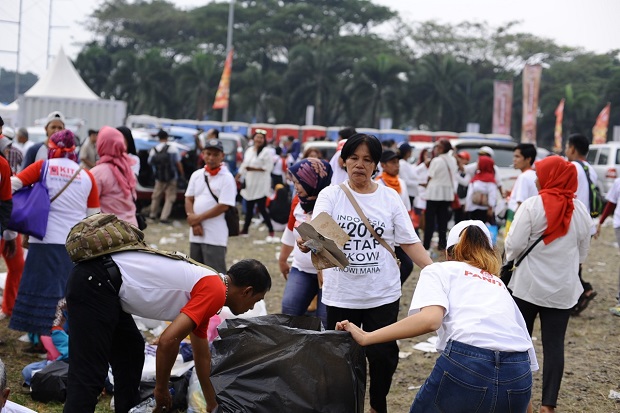 Ternyata Ada Pasukan Semut di Arena Syukuran Jokowi-Ma’ruf di Sentul