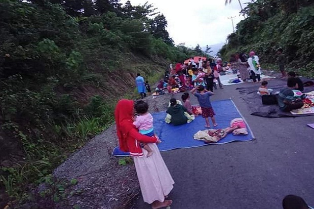 Pengungsi Korban Gempa Halmahera Selatan Kesulitan Air Bersih