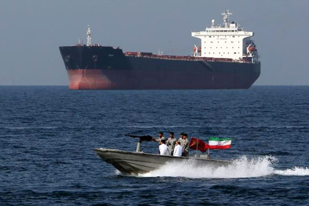 Iran Mengaku Selamatkan Sebuah Kapal Tanker Asing
