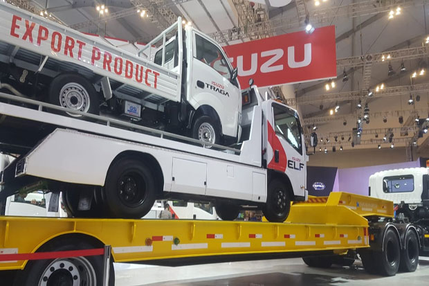 Isuzu Serahkan Piagam Apresiasi Kepada 51 Perusahaan Karoseri