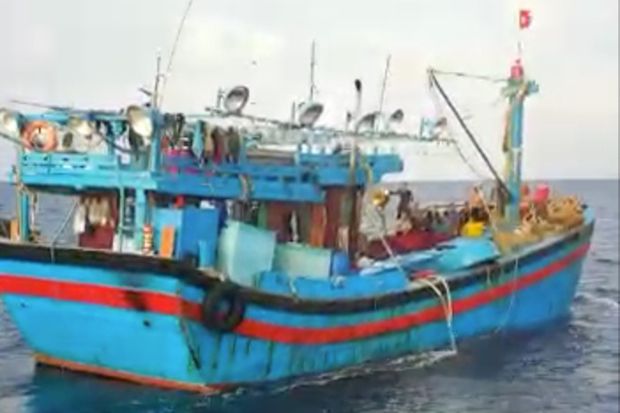 KKP Tangkap Enam Kapal Vietnam dan Filipina, 36 ABK Diamankan