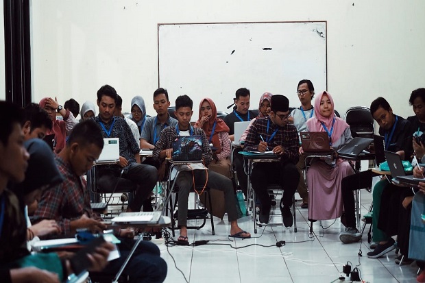 Siapkan Kompetensi Pemuda di Era Digital, Visi Indonesia Gelar Pelatihan Jurnalistik