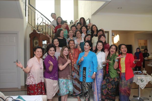 Komunitas Perempuan Berkebaya Ajak Wanita Indonesia Belajar Berkebaya